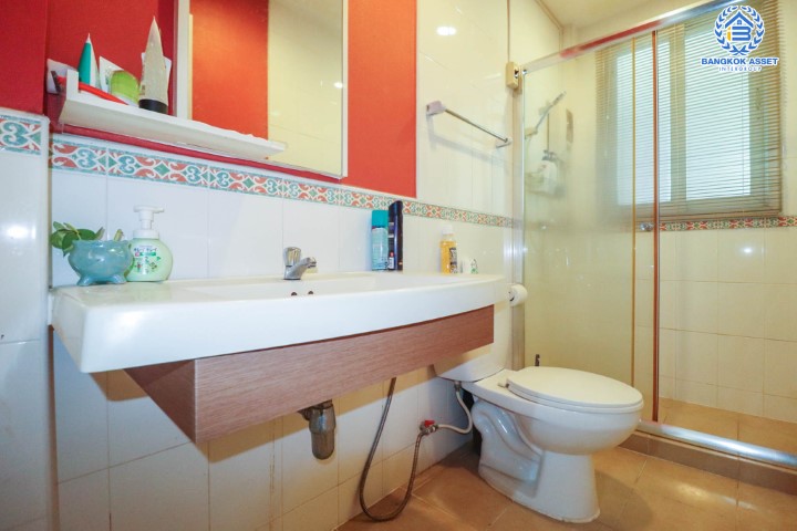 *****บ้านเดี่ยวมือสอง คุณภาพระดับแบรนด์ Q.House ม.คาซ่าวิลล์ ราชพฤกษ์-แจ้งวัฒนะ เนื้อที่กว้างเกือบ 100 ตร.ว. หลังใหญ่ที่สุดในโครงการ! ฟังก์ชัน 3 ห้องนอน 3 ห้องน้ำ จอดรถได้ 2 คัน โครงการตั้งบนทำเลเดินทางสะดวก ติดถนนราชพฤกษ์ ใกล้ทางด่วน "แจ้งวัฒนะ" จองด่วน!